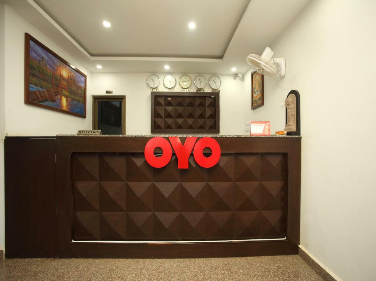 Oyo 525 Hotel Aloka Inn Рамміндей Екстер'єр фото