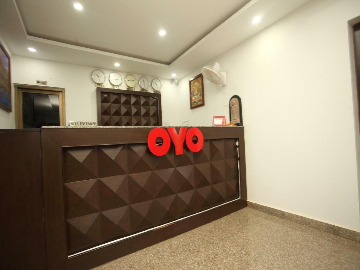 Oyo 525 Hotel Aloka Inn Рамміндей Екстер'єр фото