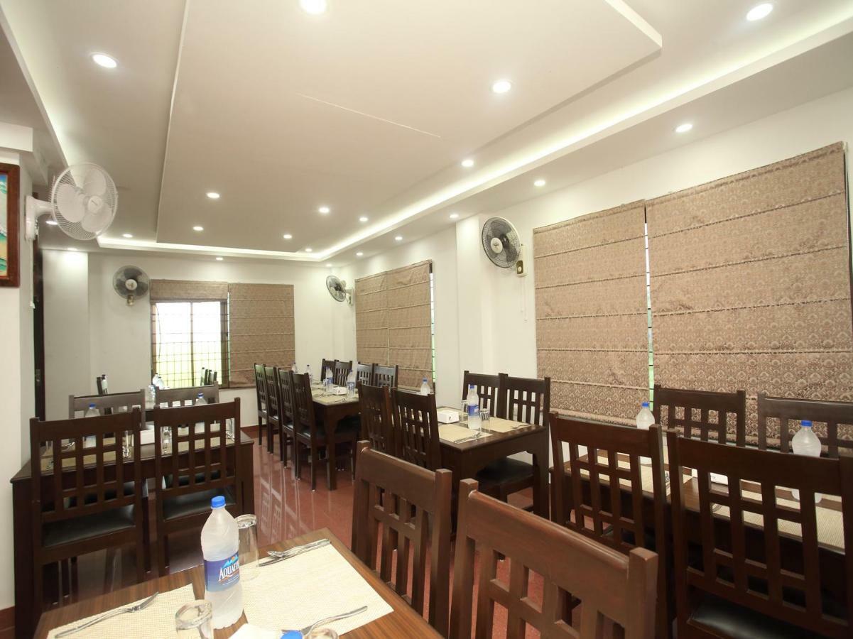Oyo 525 Hotel Aloka Inn Рамміндей Екстер'єр фото